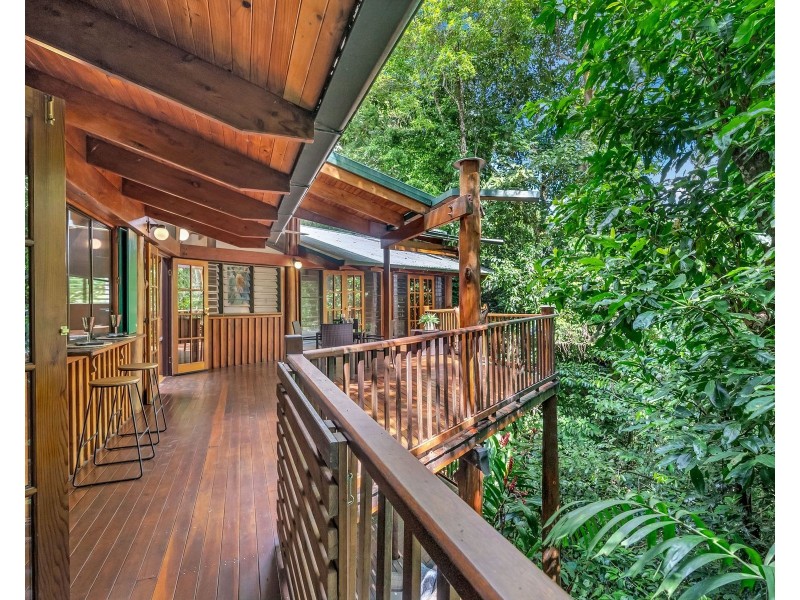 19 Cananga Close, Kamerunga QLD 4870