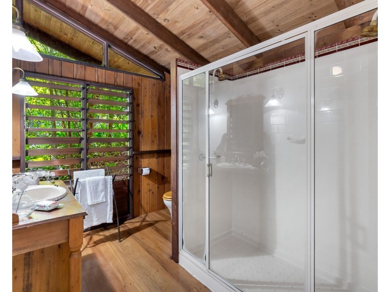 19 Cananga Close, Kamerunga QLD 4870