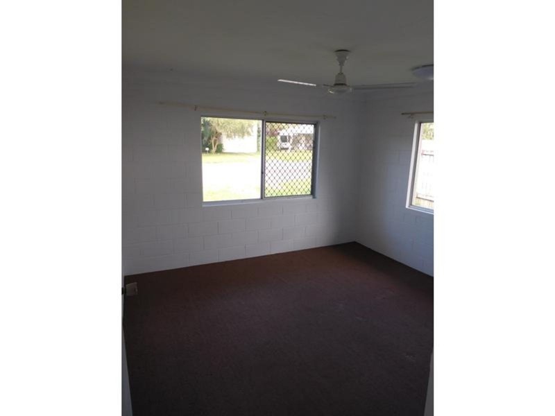 2/114 Balaclava, Earlville QLD 4870