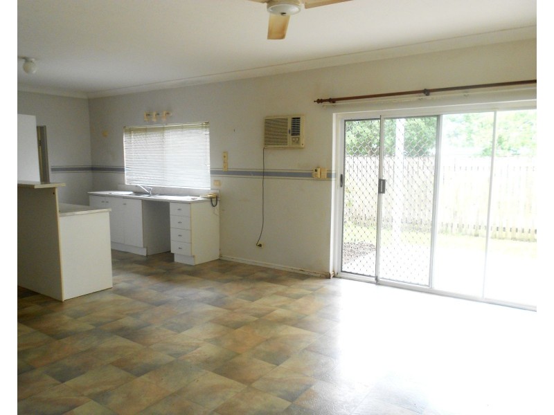 7/24-26 Springfield Crescent, Manoora QLD 4870