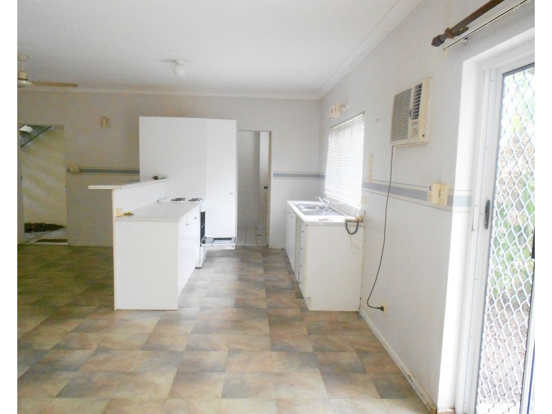 7/24-26 Springfield Crescent, Manoora QLD 4870