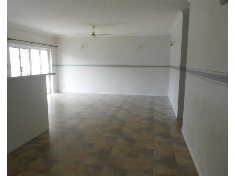 7/24-26 Springfield Crescent, Manoora QLD 4870