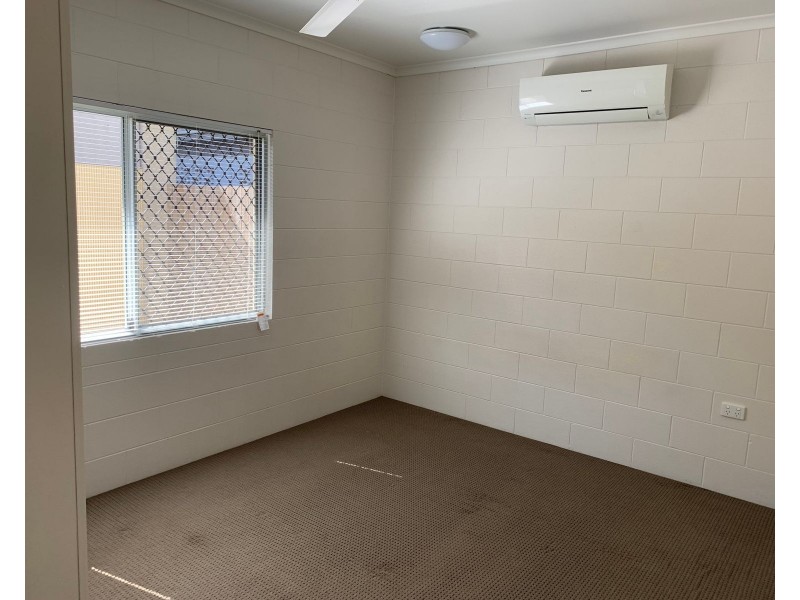 2/55 Macilwraith Street, Manoora QLD 4870