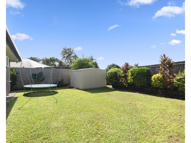 33 Bassett Street, Kanimbla QLD 4870