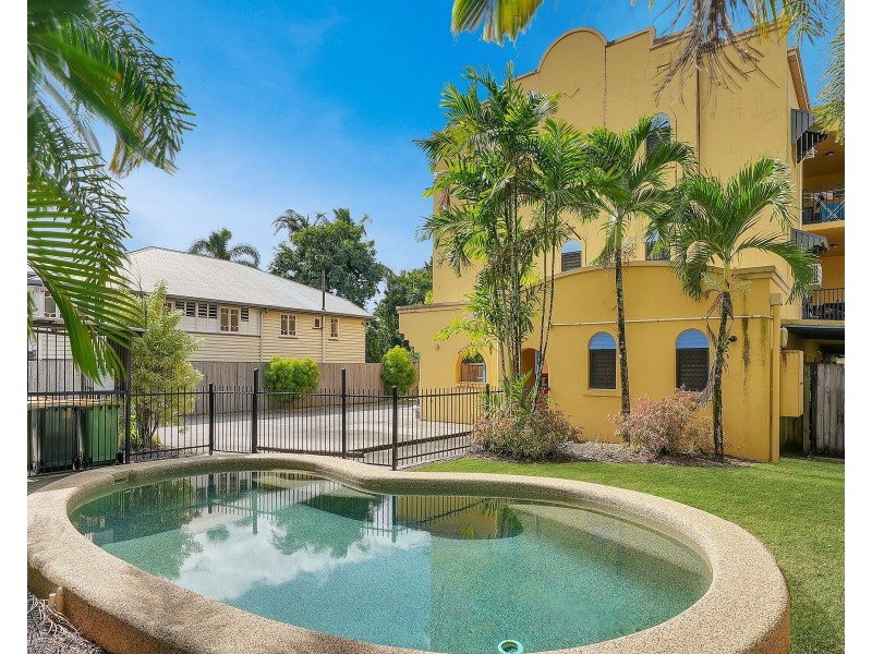 8/390 Draper Street, Parramatta Park QLD 4870