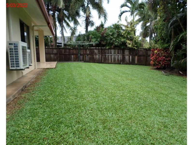 6 Nell Close, Kanimbla QLD 4870