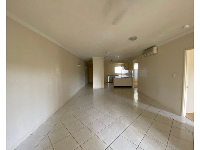 8/310-316 Lake Street, Cairns North QLD 4870
