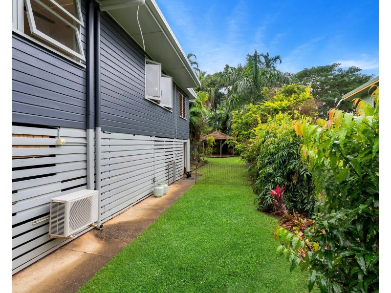 40 Cavendish Street, Earlville QLD 4870
