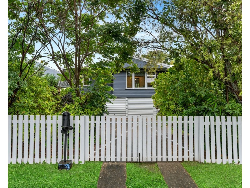 40 Cavendish Street, Earlville QLD 4870
