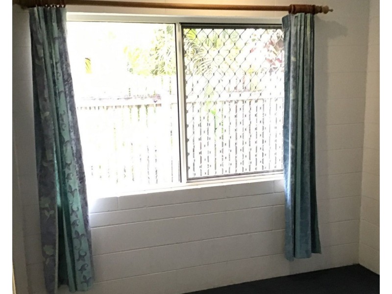 8 Glenrowan Street, White Rock QLD 4868