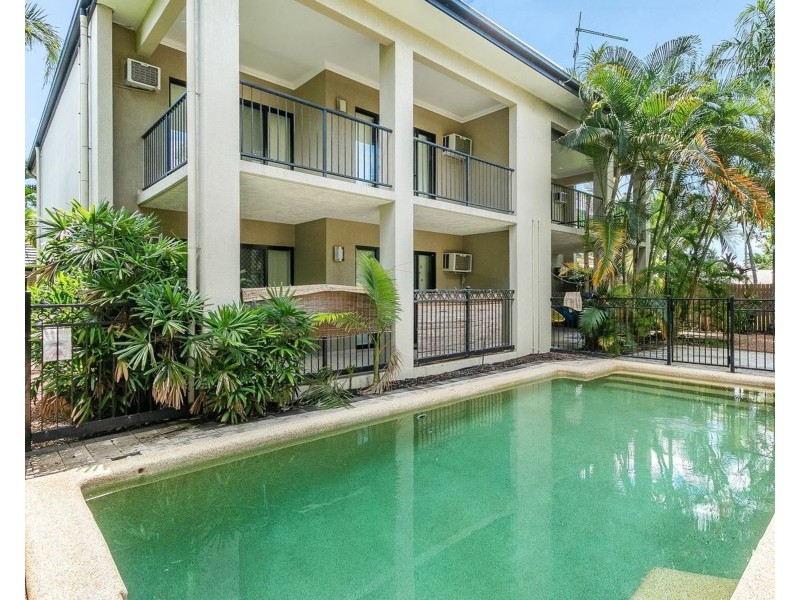 4/83 Hayward Street, Mooroobool QLD 4870