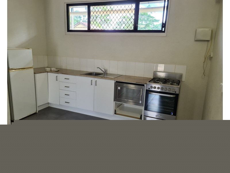 2/338 Sheridan Street, Cairns North QLD 4870