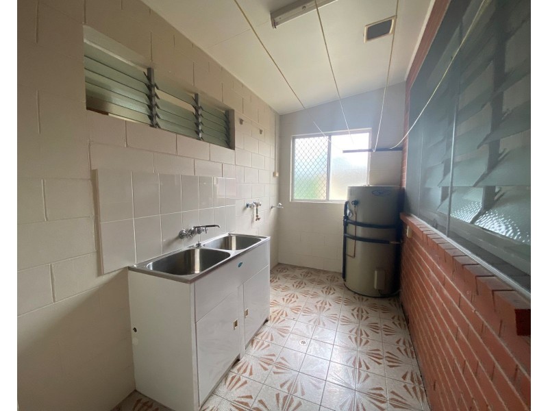 271 Aumuller Street, Westcourt QLD 4870