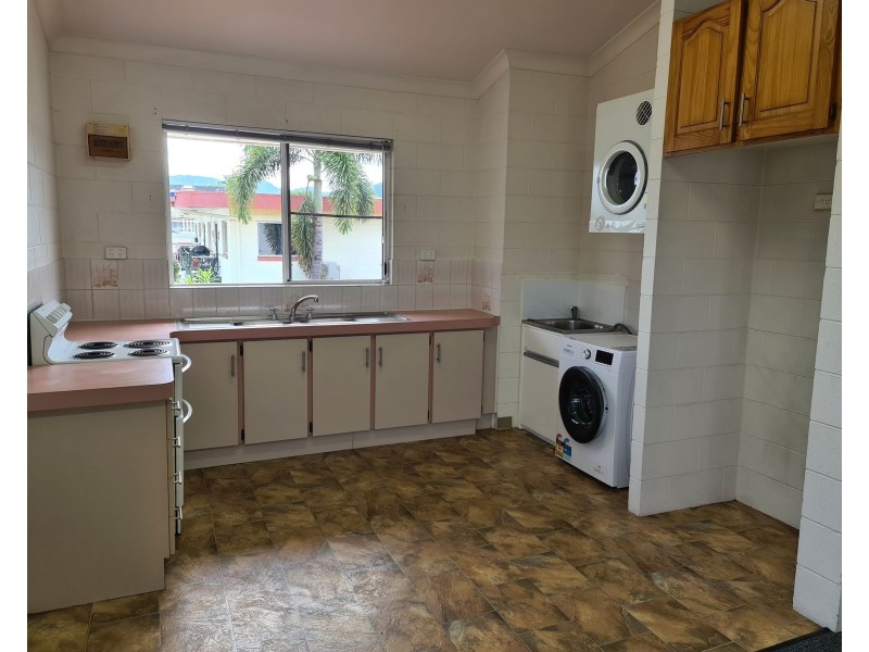 8/169 Grafton Street, Cairns City QLD 4870