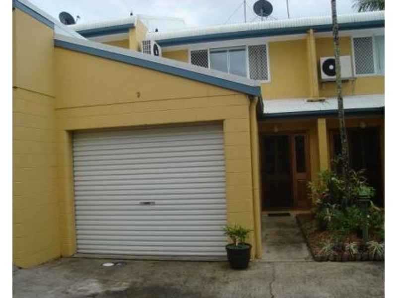 2/1 Springfield Crescent, Manoora QLD 4870
