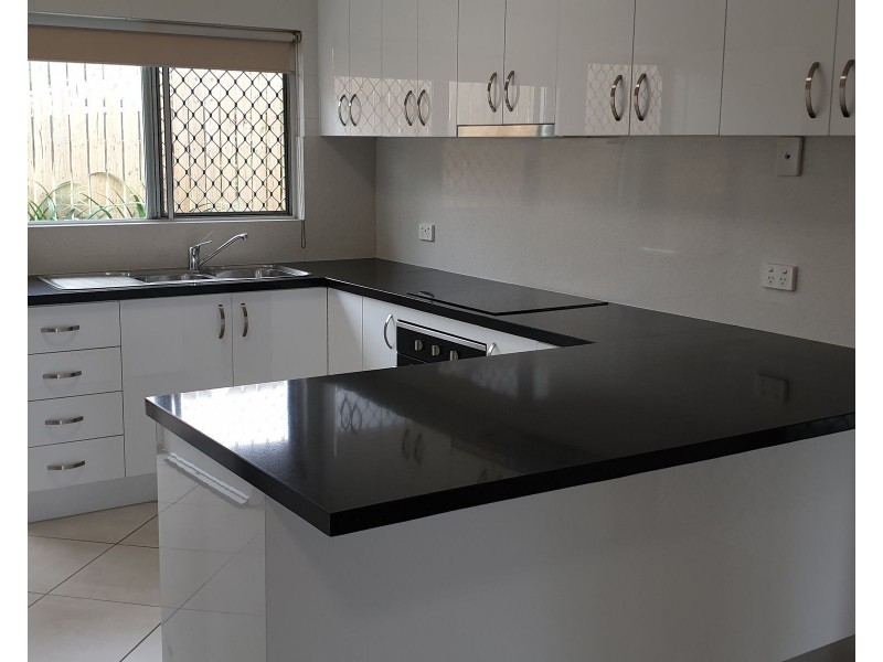 1/52 Alberta Drive, Woree QLD 4868