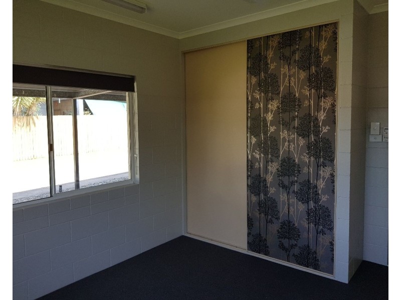 1/4 Alabama Street, White Rock QLD 4868