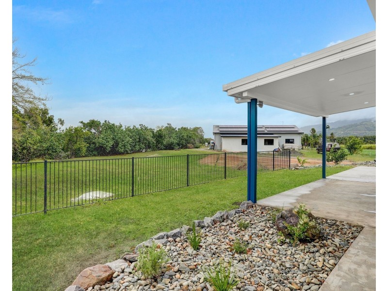 46 Walker Road, Yorkeys Knob QLD 4878