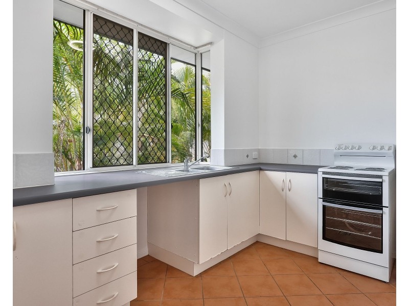 8/4-10 Hedley Close, Redlynch QLD 4870