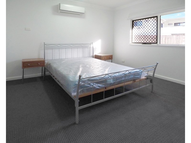 2/5 Lily Street, Cairns North QLD 4870