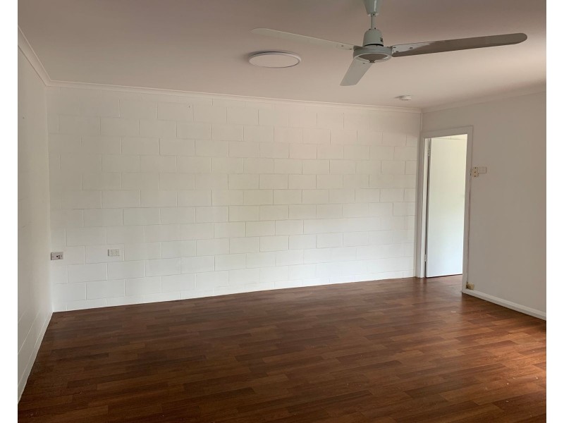 2/80 Birch Street, Manunda QLD 4870