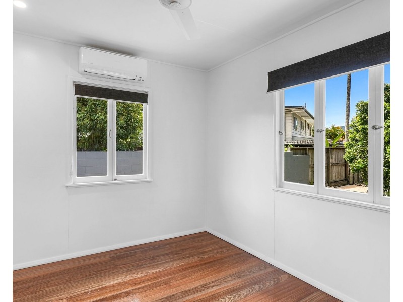 6 Jacaranda Close, Manunda QLD 4870