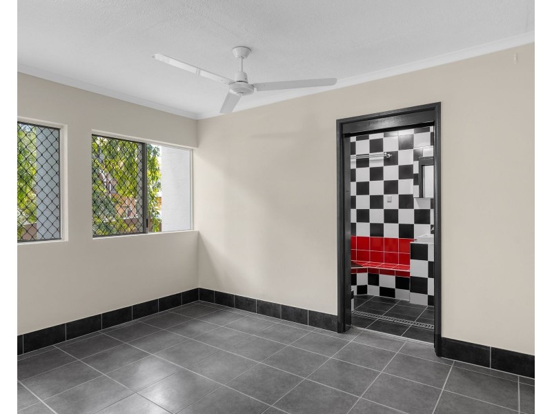 1/1 Chester Court, Manunda QLD 4870