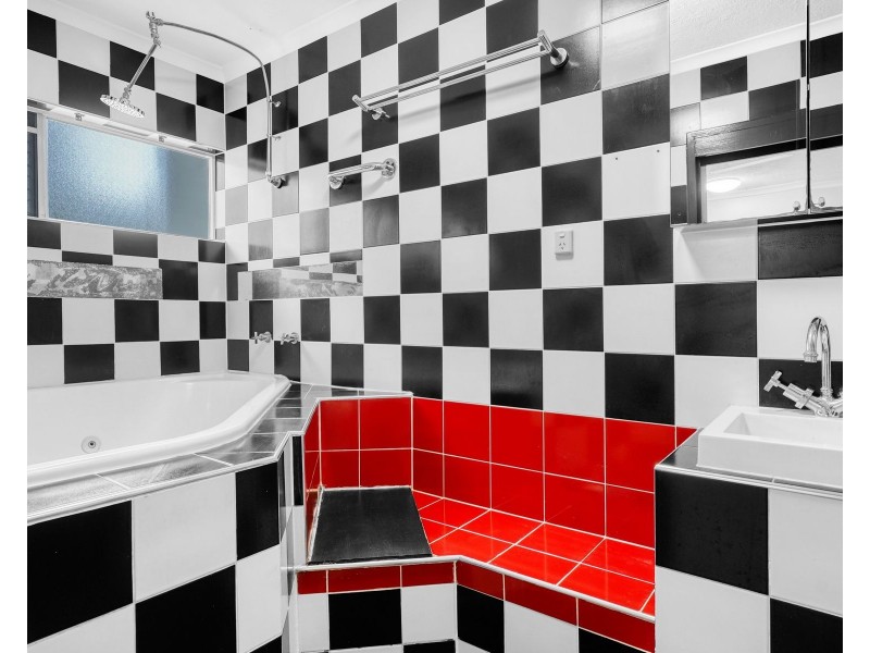 1/1 Chester Court, Manunda QLD 4870