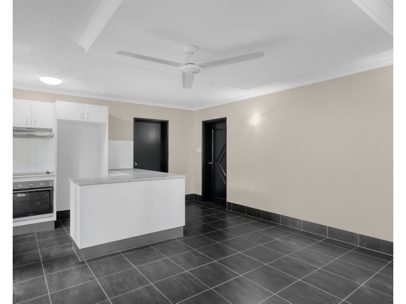 1/1 Chester Court, Manunda QLD 4870