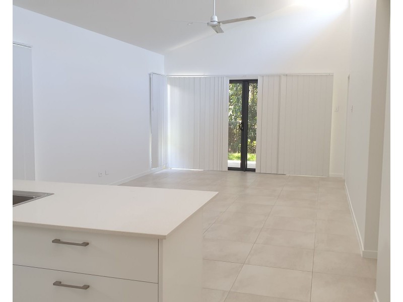 11/136-166 Moore Road, Kewarra Beach QLD 4879