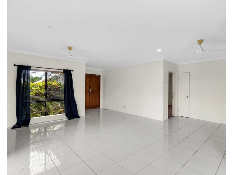 1 Ellis close, Kewarra Beach QLD 4879