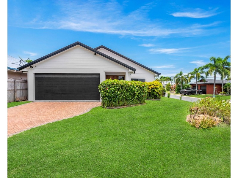 1 Ellis close, Kewarra Beach QLD 4879