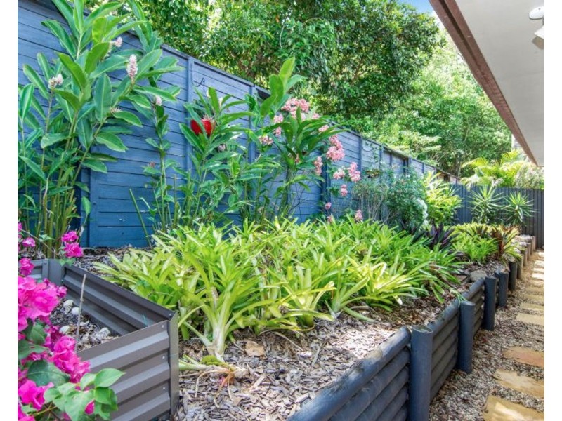 21 Chesterfield Close, Brinsmead QLD 4870