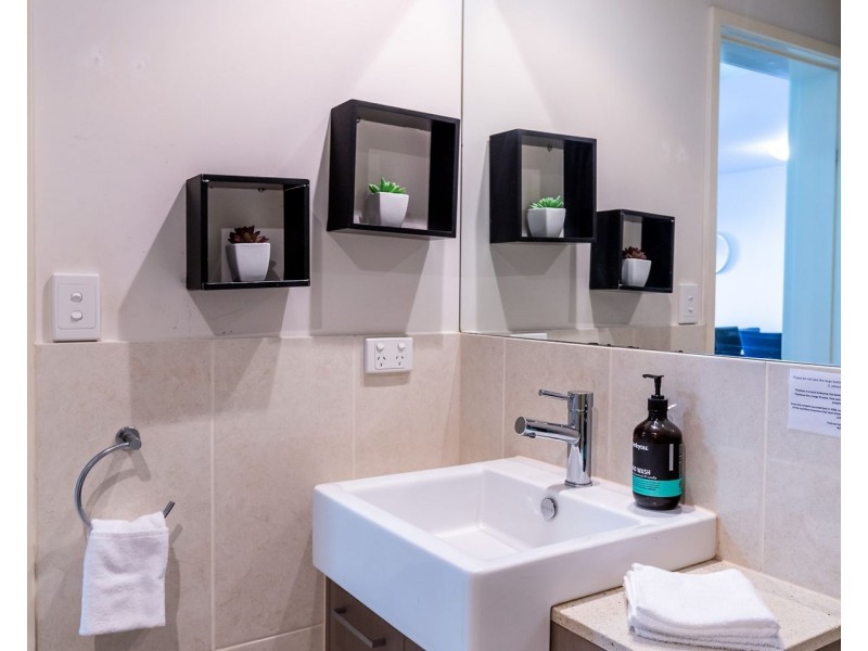 204/174-180 Grafton Street, Cairns City QLD 4870