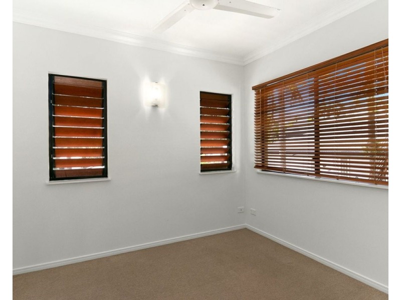 3/83 Hayward Street, Mooroobool QLD 4870