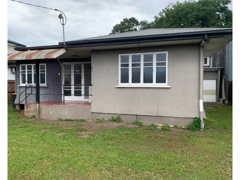 193 Newell Street, Bungalow QLD 4870