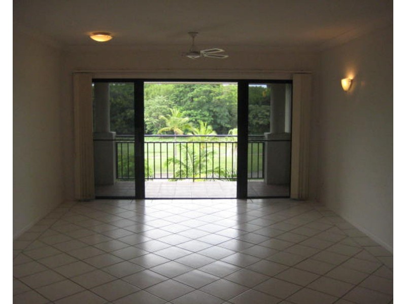 12/293-301 Esplanade, Cairns North QLD 4870