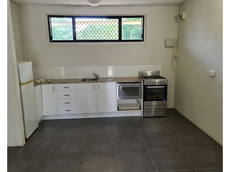 2/338 Sheridan Street, Cairns North QLD 4870