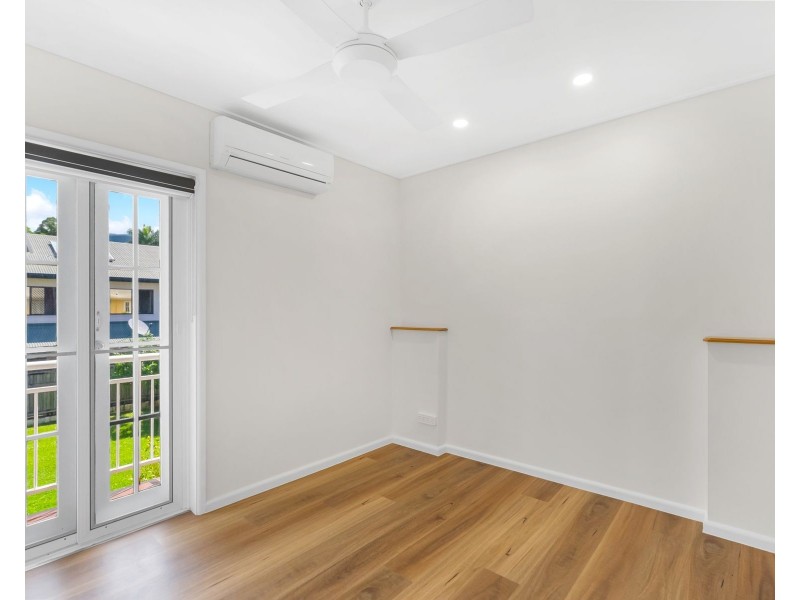 2/20-22 Corkill Street, Freshwater QLD 4870