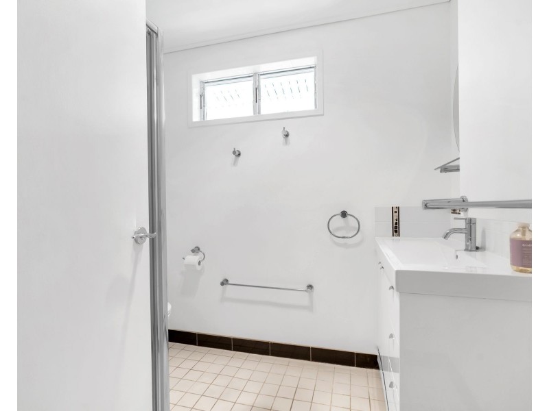 2/20-22 Corkill Street, Freshwater QLD 4870