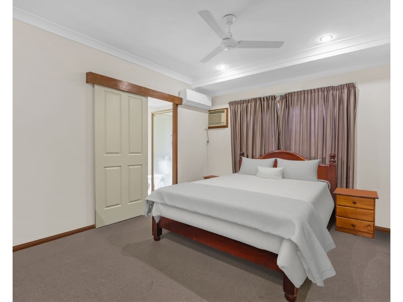 8 Greenford Close, Brinsmead QLD 4870