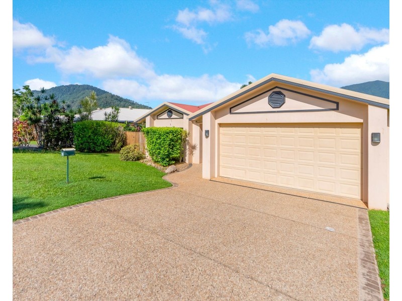 17 Saint Albans Close, Brinsmead QLD 4870