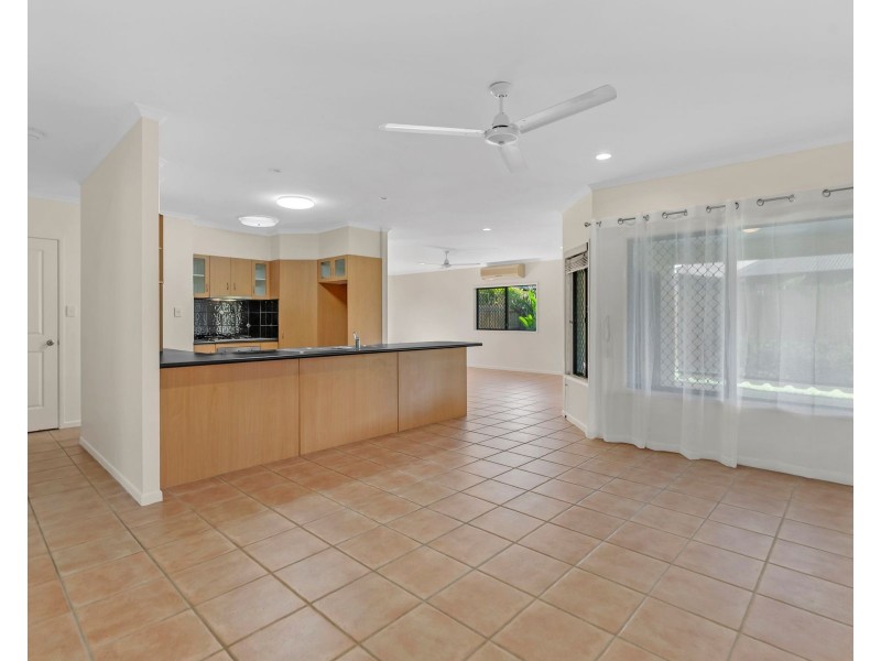 17 Saint Albans Close, Brinsmead QLD 4870
