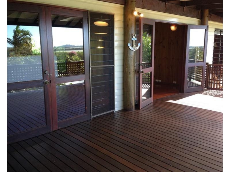 21 Megan Close, Freshwater QLD 4870