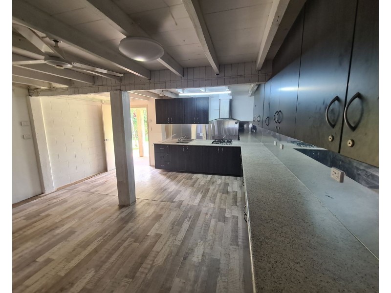 13 Redlynch Intake Road, Redlynch QLD 4870