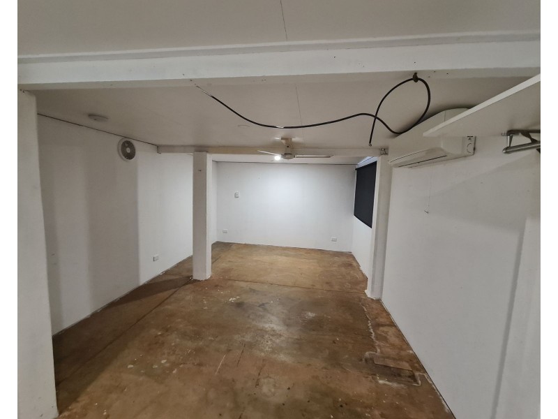 13 Redlynch Intake Road, Redlynch QLD 4870