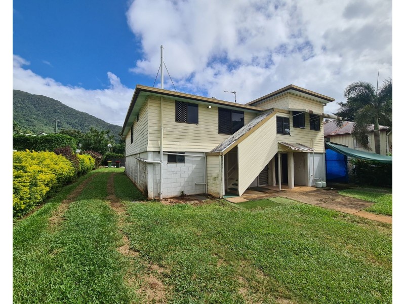 13 Redlynch Intake Road, Redlynch QLD 4870
