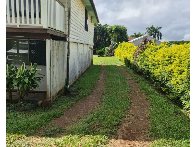 13 Redlynch Intake Road, Redlynch QLD 4870