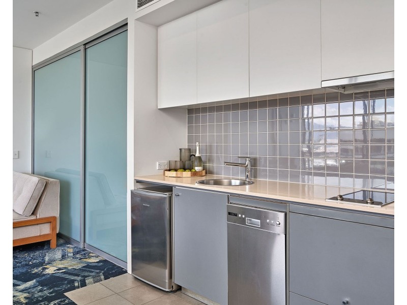 803/1 Marlin Parade, Cairns City QLD 4870