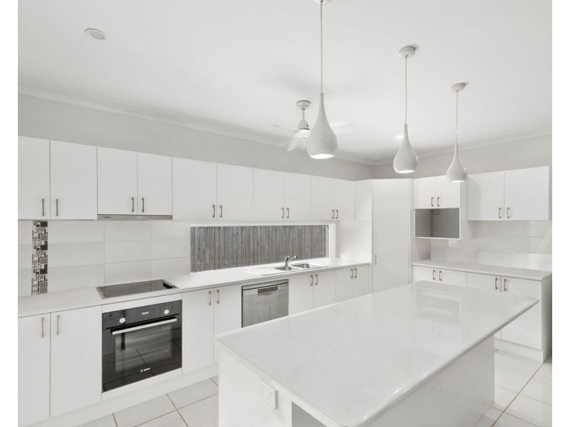 34 Woodlock Drive, Edmonton QLD 4869